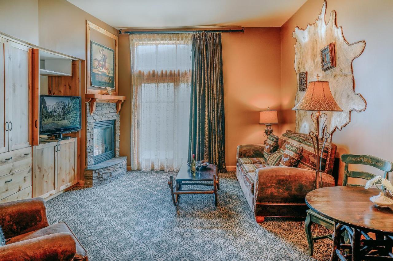 Big Sky Resort Village Center Екстер'єр фото