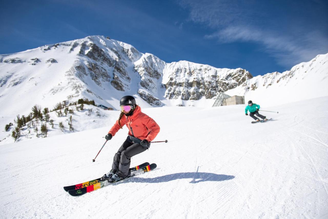 Big Sky Resort Village Center Екстер'єр фото